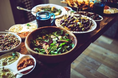 Smart Clinic e l’alimentazione dopo gli eccessi a tavola